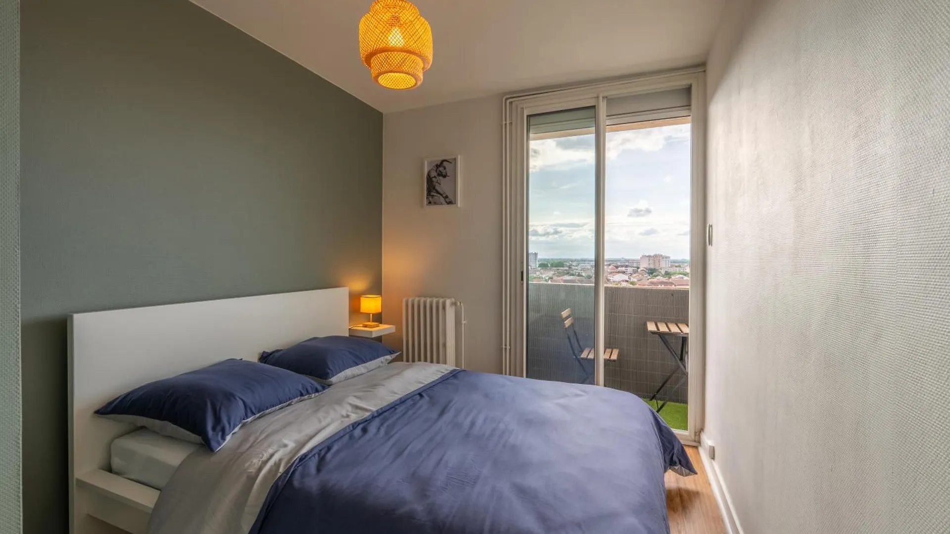 Toulouse Appartment 3 Bedrooms Balcony Panoramic View - 10 Min Train Station & Metro 0*,  프랑스